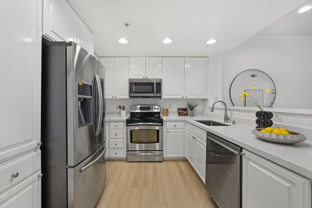 1883 Agnew Road 424, Santa Clara, CA 95054