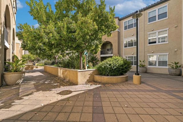1883 Agnew Road 424, Santa Clara, CA 95054