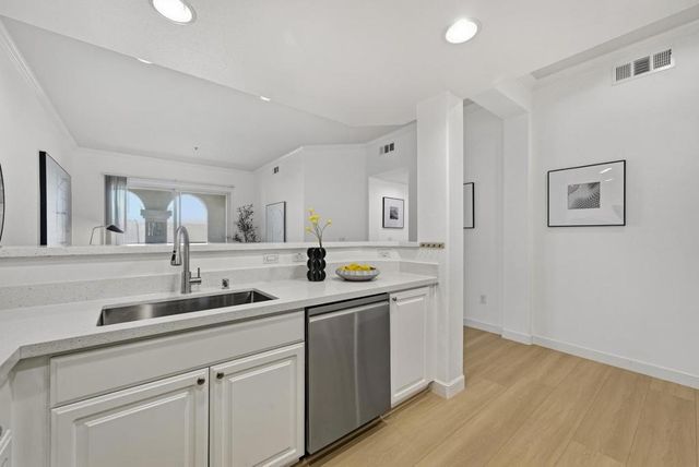 1883 Agnew Road 424, Santa Clara, CA 95054