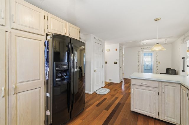 32 Admiral Halsey Rd, Plymouth, MA 02360