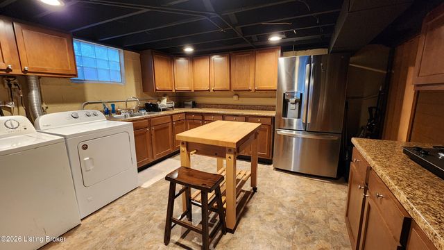 3005 Meade Ave, Louisville, KY 40217