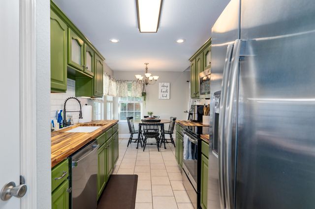 451 Fieldstone Drive, Ringgold, GA 30736