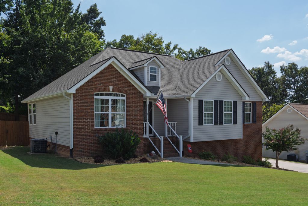 451 Fieldstone Drive, Ringgold, GA 30736