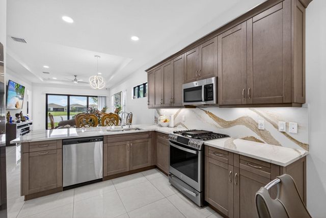 4805 Saint Armands Way, Westlake, FL 33470