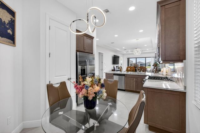 4805 Saint Armands Way, Westlake, FL 33470