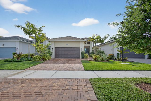 4805 Saint Armands Way, Westlake, FL 33470