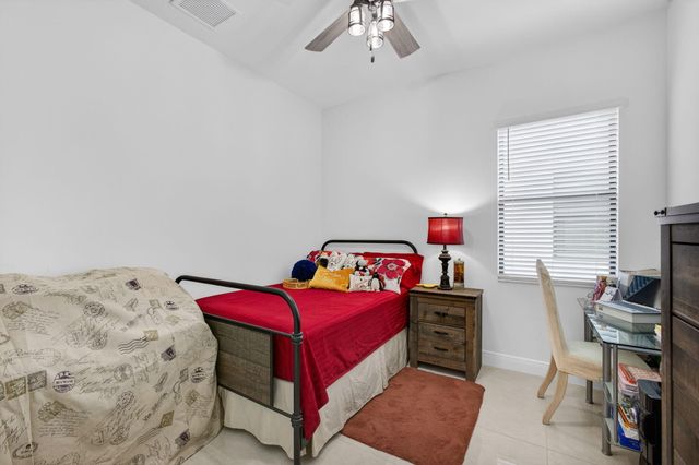 4805 Saint Armands Way, Westlake, FL 33470