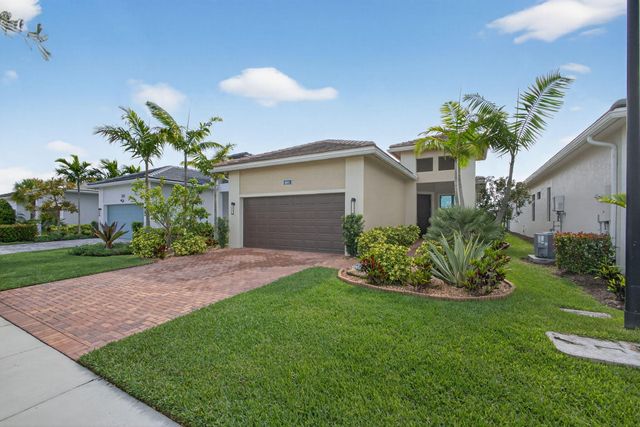 4805 Saint Armands Way, Westlake, FL 33470