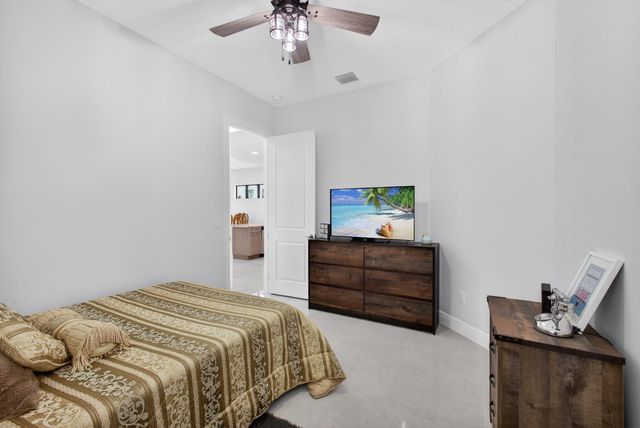 4805 Saint Armands Way, Westlake, FL 33470