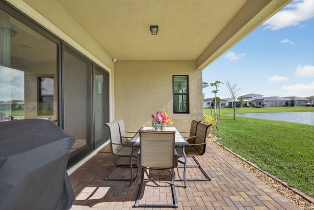 4805 Saint Armands Way, Westlake, FL 33470