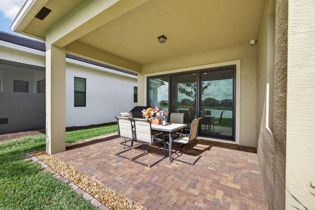 4805 Saint Armands Way, Westlake, FL 33470