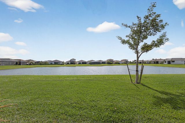 4805 Saint Armands Way, Westlake, FL 33470