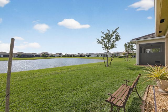 4805 Saint Armands Way, Westlake, FL 33470