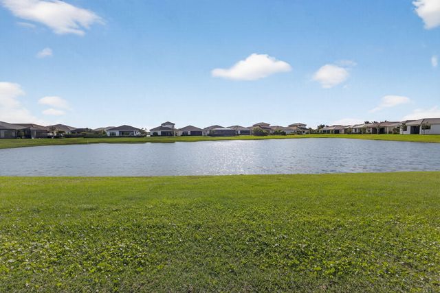 4805 Saint Armands Way, Westlake, FL 33470