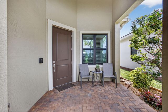 4805 Saint Armands Way, Westlake, FL 33470