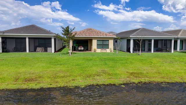 4805 Saint Armands Way, Westlake, FL 33470