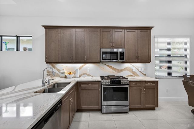 4805 Saint Armands Way, Westlake, FL 33470