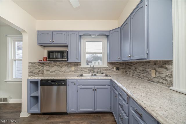 60 Renee Drive, Struthers, OH 44471