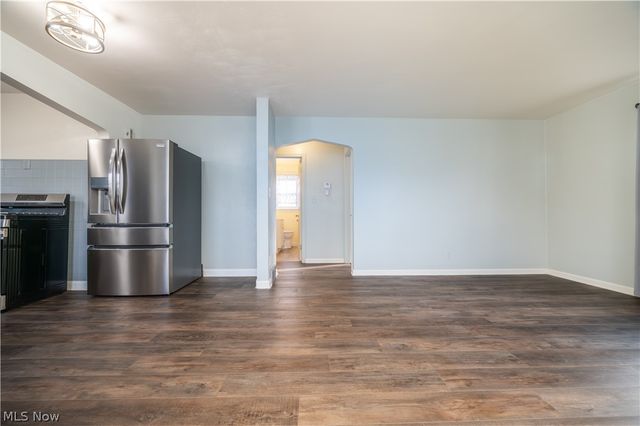 60 Renee Drive, Struthers, OH 44471