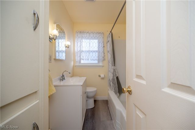 60 Renee Drive, Struthers, OH 44471