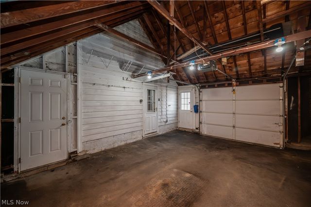 60 Renee Drive, Struthers, OH 44471