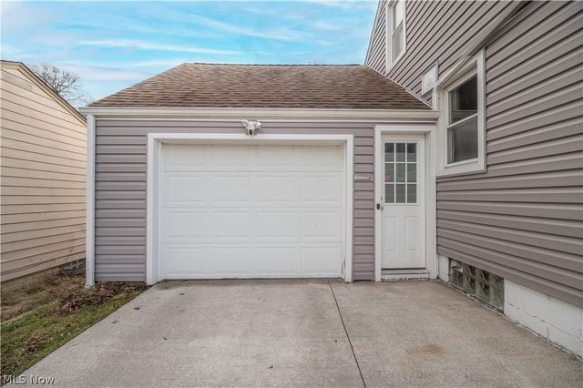 60 Renee Drive, Struthers, OH 44471