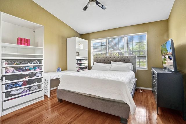 2441 E Aragon Blvd 5, Sunrise, FL 33313