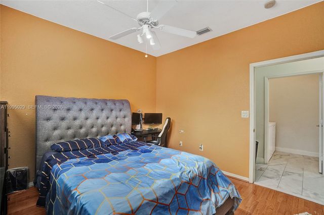 2441 E Aragon Blvd 5, Sunrise, FL 33313