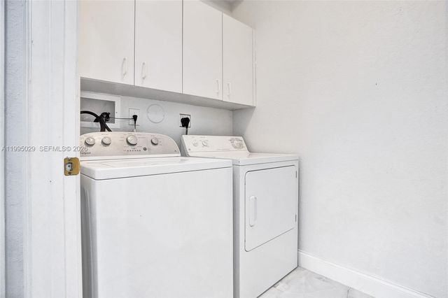 2441 E Aragon Blvd 5, Sunrise, FL 33313