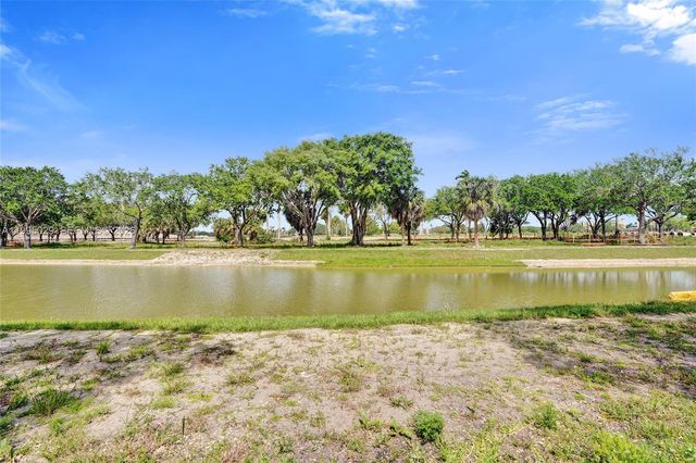 2441 E Aragon Blvd 5, Sunrise, FL 33313