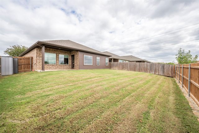 13841 Langston Lake Road, Fort Worth, TX 76262