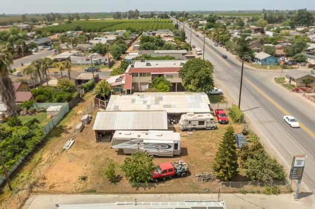 15813 Ave 328, Ivanhoe, CA 93235