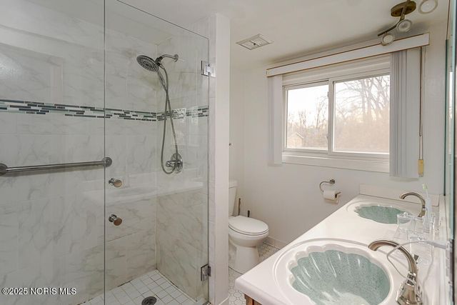 4236 S Terrace View Street, Toledo, OH 43607