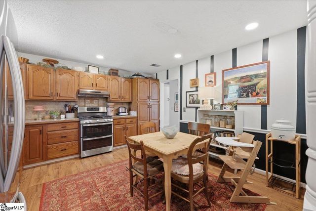 1318 Earls Bridge Road, Easley, SC 29640