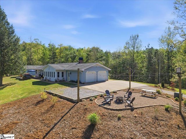 1318 Earls Bridge Road, Easley, SC 29640