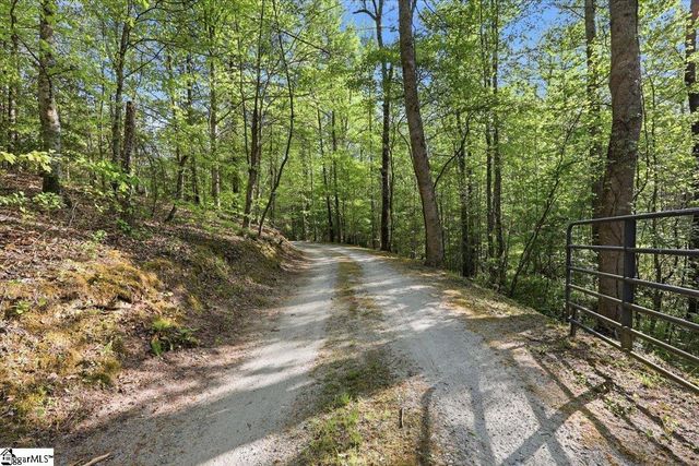 1318 Earls Bridge Road, Easley, SC 29640
