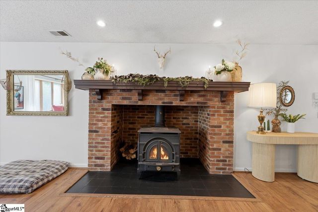 1318 Earls Bridge Road, Easley, SC 29640