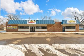 4277 S Saginaw Street, Burton, MI 48529