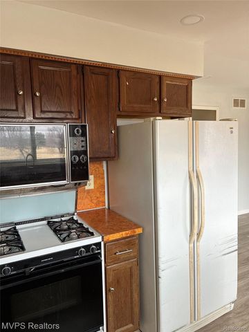 12113 E Carpenter Road, Richfield Township, MI 48423