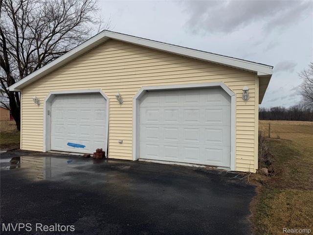12113 E Carpenter Road, Richfield Township, MI 48423