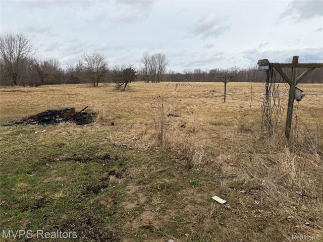 12113 E Carpenter Road, Richfield Township, MI 48423