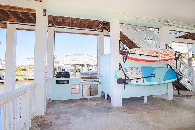 22129 Pecos Drive, Galveston, TX 77554