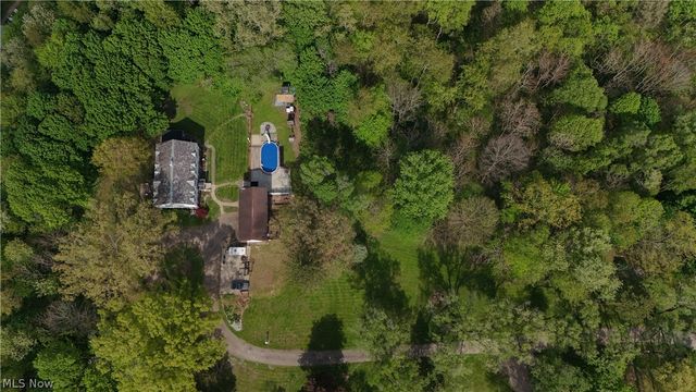 497 Moravian Trail, Uhrichsville, OH 44683