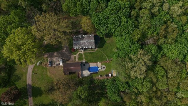 497 Moravian Trail, Uhrichsville, OH 44683