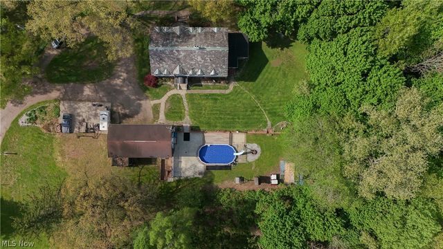 497 Moravian Trail, Uhrichsville, OH 44683