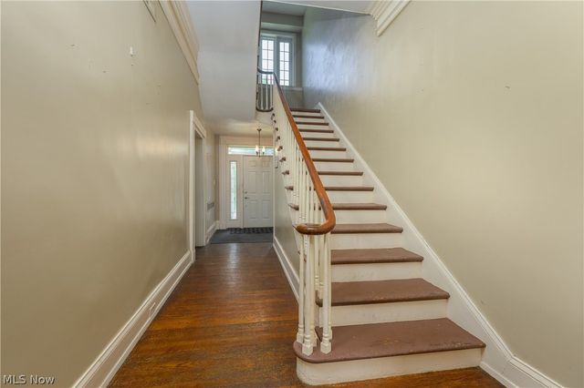 497 Moravian Trail, Uhrichsville, OH 44683