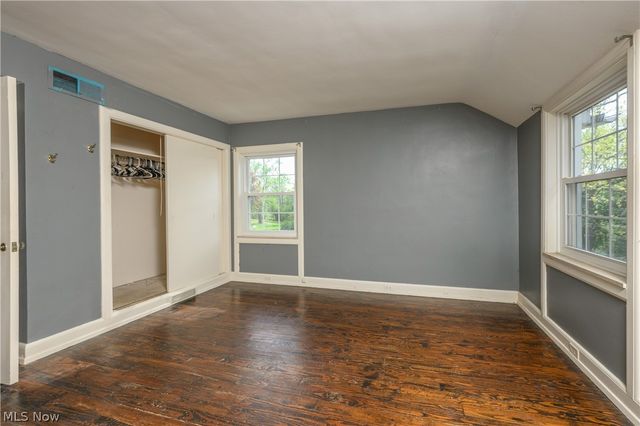 497 Moravian Trail, Uhrichsville, OH 44683