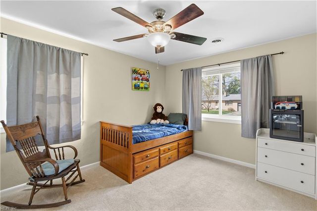 118 Wendfield CIR, Newport News, VA 23601