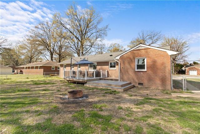 118 Wendfield CIR, Newport News, VA 23601