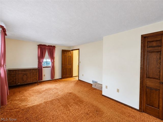 1760 Northfield Avenue NW, Warren, OH 44485